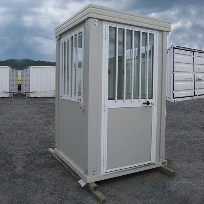 Bungalow neuf, poste de garde à 1,50 mètre