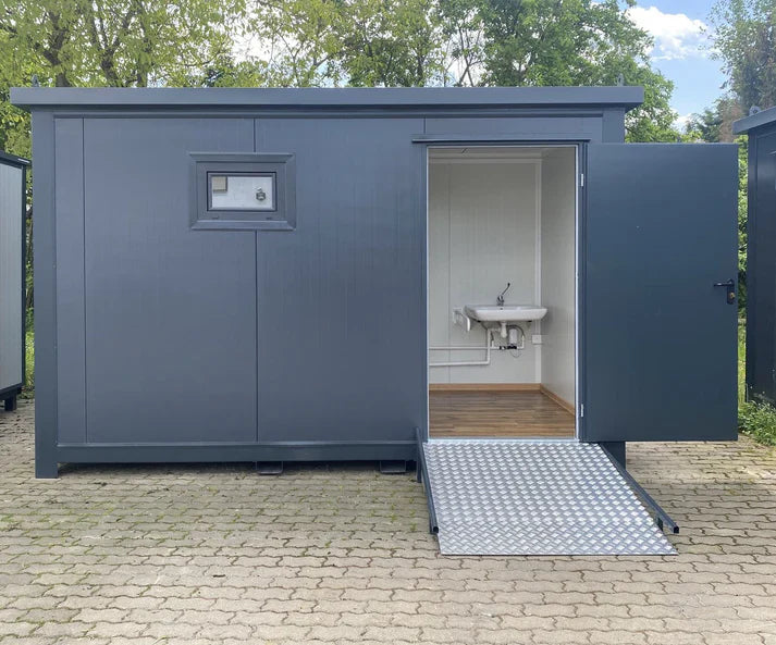 Conteneur de toilettes 4x2
