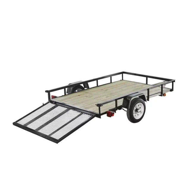 Remorque utilitaire en bois traité de 1,5 m x 2,4 m avec porte à rampe