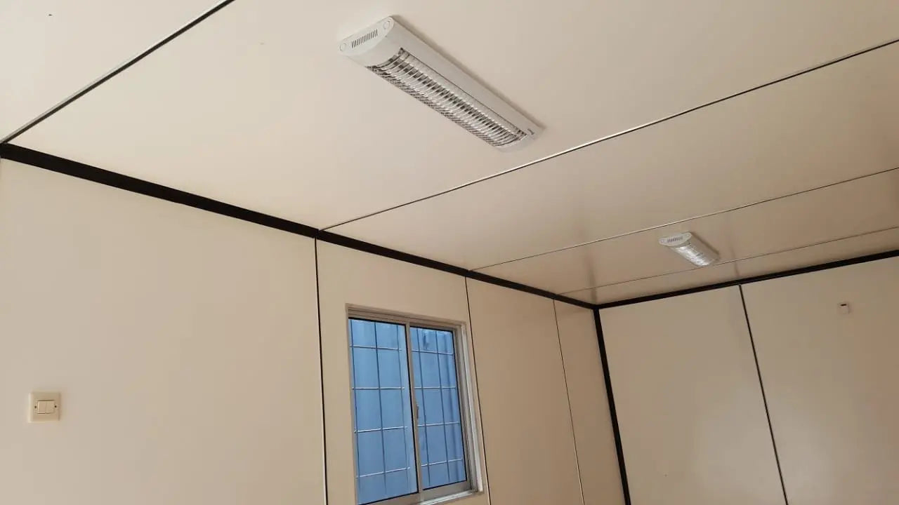 Conteneur de bureau de 20 pieds – 1 porte, 1 fenêtre