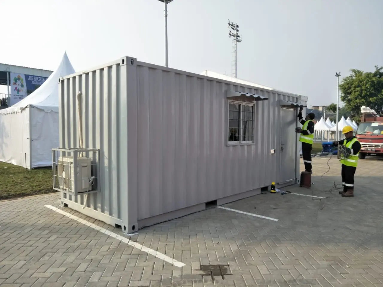 Conteneur de bureau de 20 pieds – 1 porte, 1 fenêtre