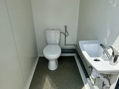 Conteneur sanitaire à 3 cabines