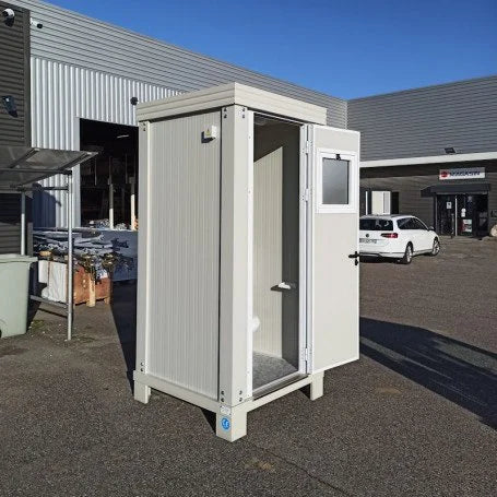 Nouveau module sanitaire S1 avec toilettes et lavabo