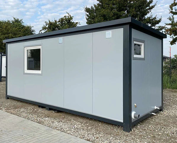 Conteneur 6×2,40 m + WC, douche et cuisine