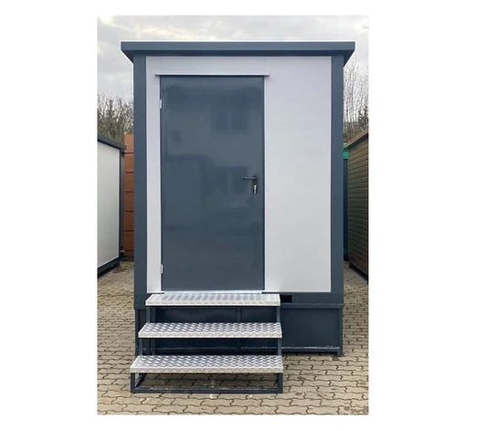 Cabine de toilettes avec double cabine