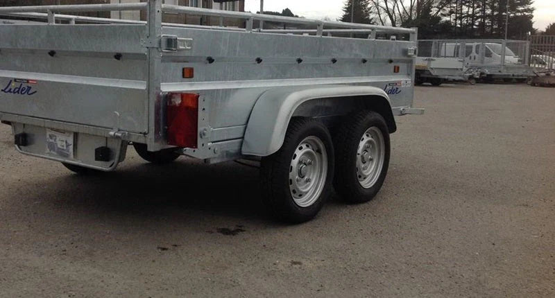 Remorque benne Lider robuste, PTAC 1500 kg, double essieu avec freins