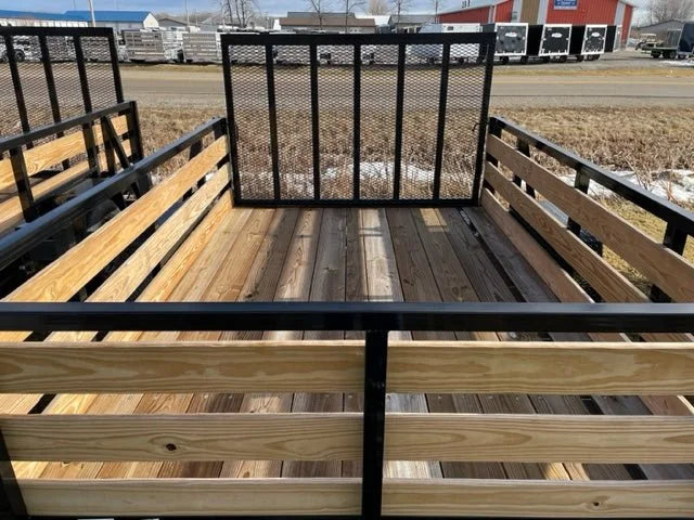 Remorque utilitaire robuste 7×10 – Essieu simple avec plancher en bois et éclairage LED