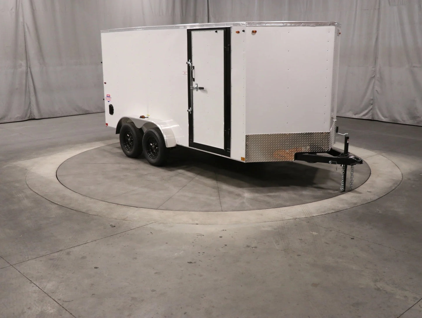 Remorque cargo fermée 7×14 – Remorque utilitaire robuste pour le transport d'équipements