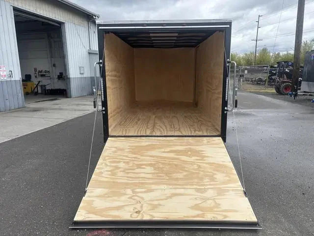 Remorque cargo fermée 7×14 – Remorque utilitaire robuste pour le transport d'équipements