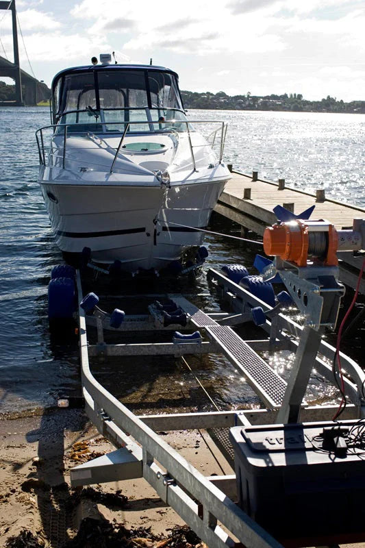 Remorque à bateau 24 pieds / 7 m 2500 kg